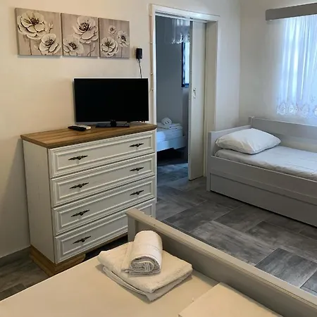 Villa Myroviglia Ysternia Istérnia Exterior foto